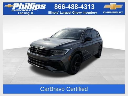 Used 2023 Volkswagen Tiguan SE R-Line image 1