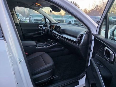 New 2026 Kia Sorento S image 10