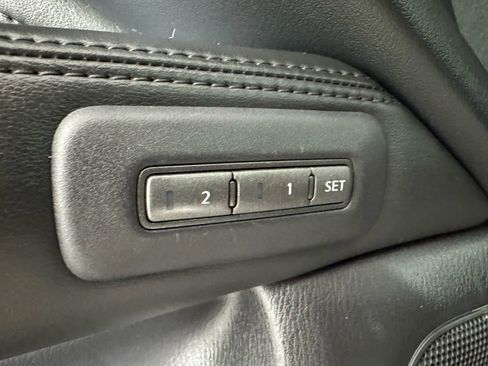 Used 2014 INFINITI QX60 AWD w/ Premium Plus Package image 45