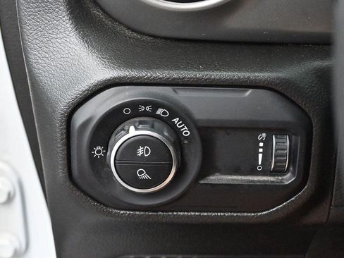 Used 2023 Jeep Gladiator Sport AWD/4WD image 24