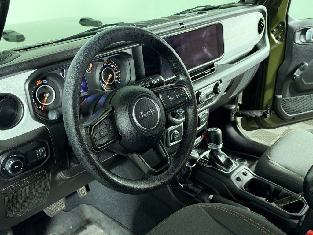 Used 2024 Jeep Wrangler Sport AWD/4WD image 15