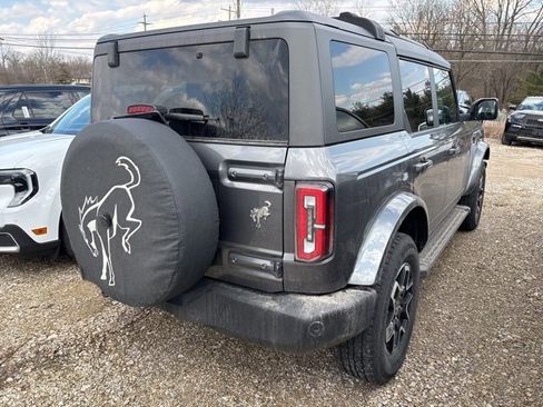 Used 2023 Ford Bronco Outer Banks image 4