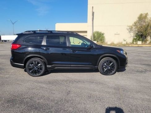 Used 2022 Subaru Ascent Onyx Edition AWD/4WD image 4
