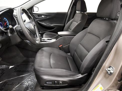 Used 2024 Chevrolet Malibu LT FWD image 14