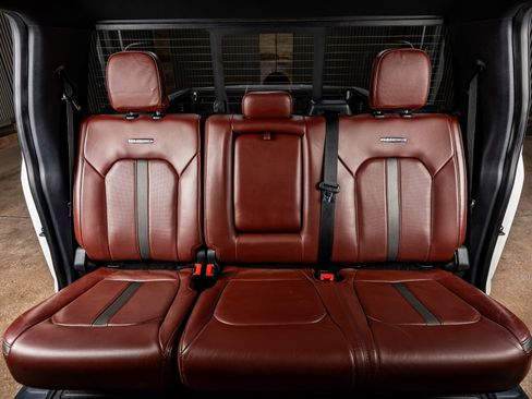 Used 2022 Ford F250 Platinum w/ FX4 Off-Road Package image 35