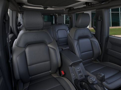 New 2026 Ford Bronco Outer Banks image 10