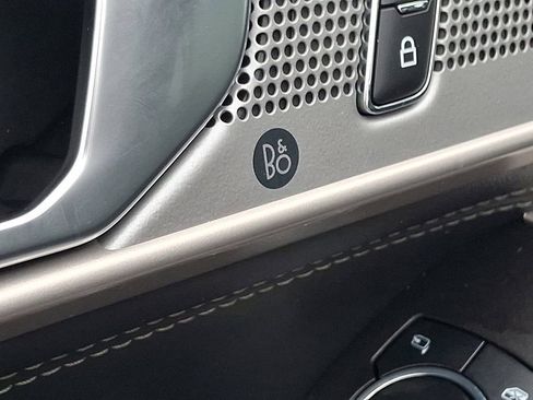 Certified 2024 Ford Explorer Limited image 28