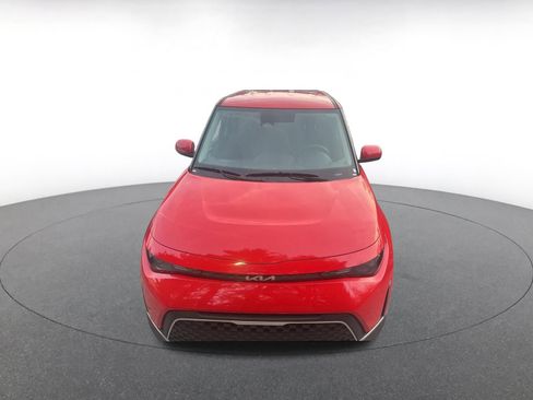 Used 2025 Kia Soul LX w/ LX Technology Package image 3