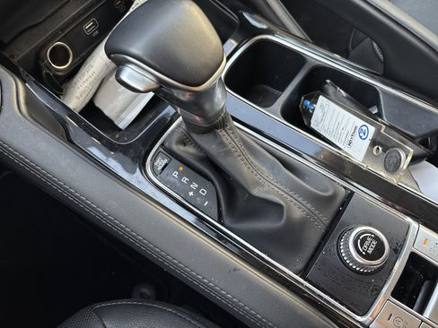 Used 2023 Kia Telluride EX w/ EX Captain's Chair Package image 14