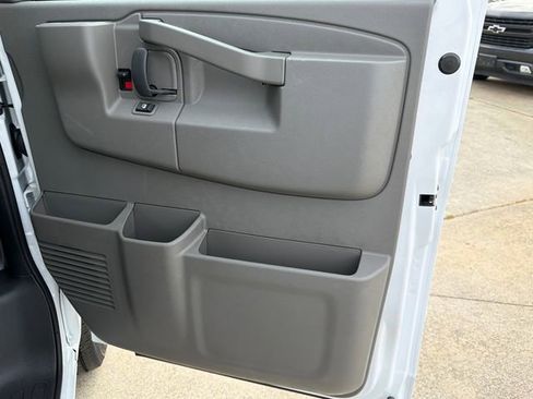 New 2026 Chevrolet Express 3500 w/ Power Convenience Package image 14