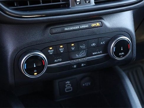 Used 2025 Ford Escape ST-Line image 17