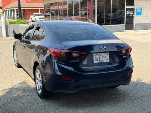 Used 2018 MAZDA MAZDA3 Sport FWD image 6