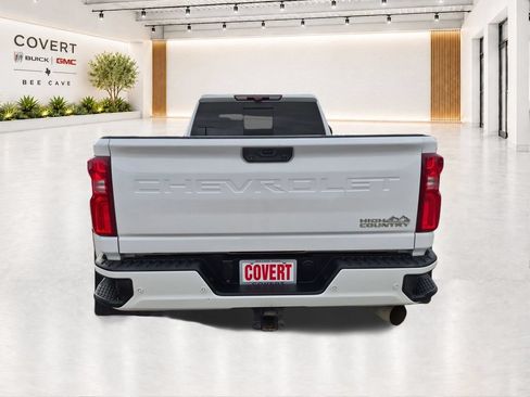 Used 2020 Chevrolet Silverado 3500 High Country w/ LPO, Hitch Package AWD/4WD image 12