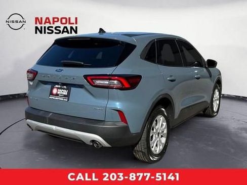 Used 2023 Ford Escape Active AWD/4WD image 3