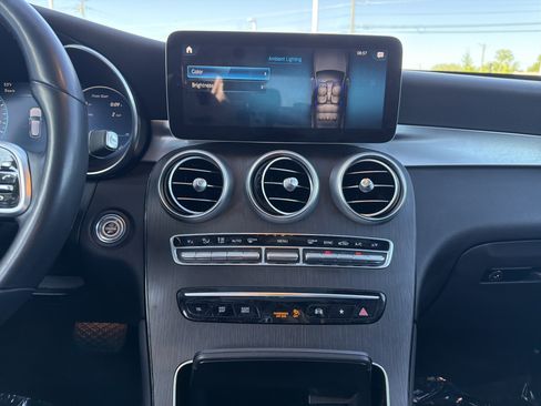 Certified 2022 Mercedes-Benz GLC 300 4MATIC w/ Premium Package Lite image 31