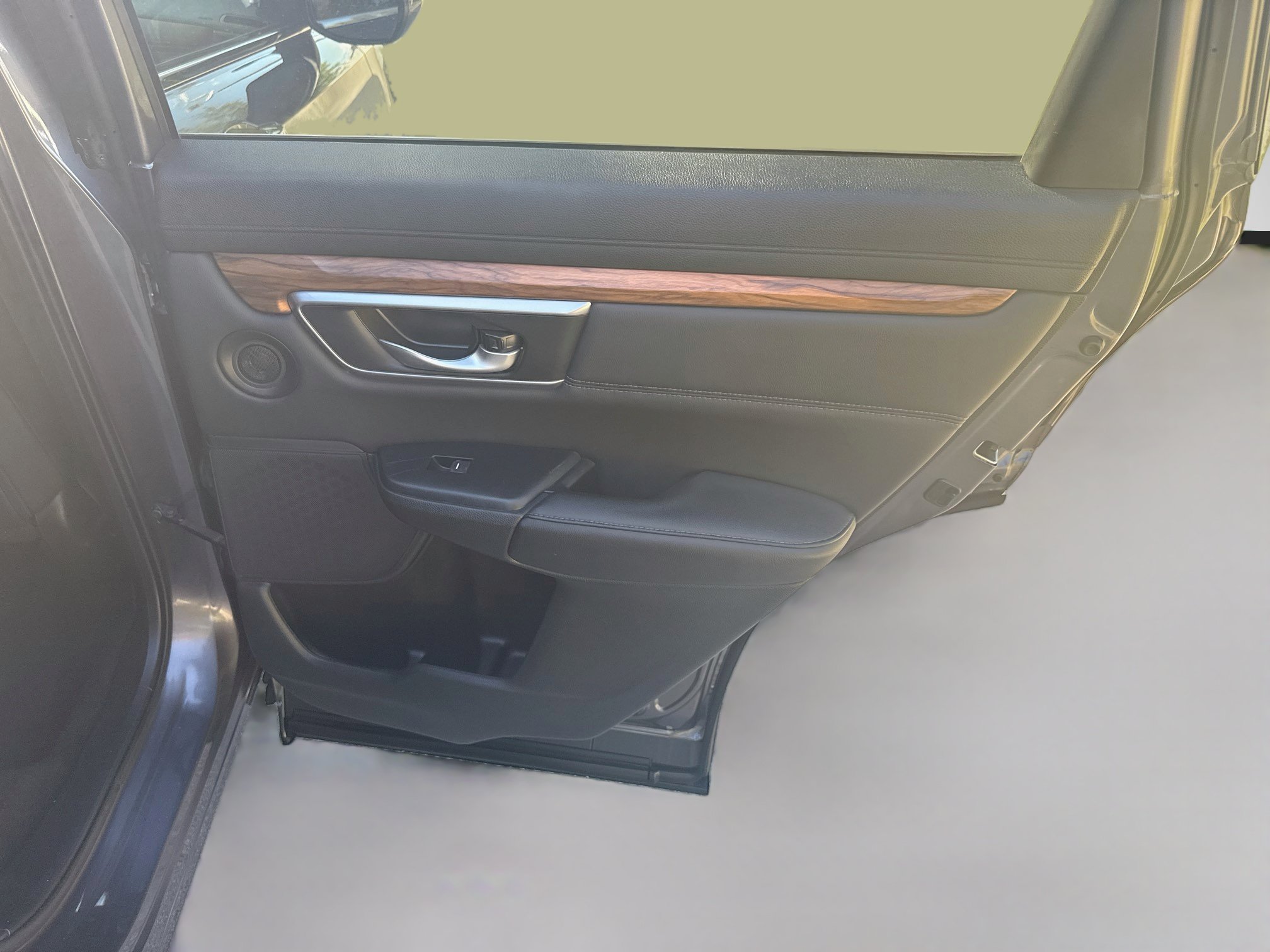 Used 2021 Honda CR-V EX-L image 29