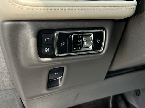 Certified 2022 Lincoln Nautilus Reserve AWD/4WD image 15