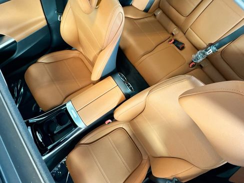 New 2026 Mercedes-Benz C 300 4MATIC Sedan image 19