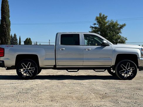 Used 2017 Chevrolet Silverado 1500 LT w/ All Star Edition AWD/4WD image 3