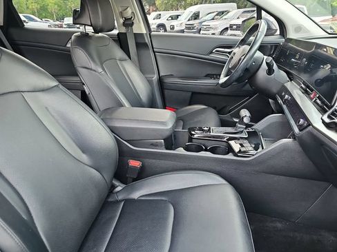 Used 2023 Kia Sportage EX FWD image 10