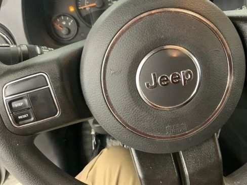 Used 2016 Jeep Compass Sport AWD/4WD image 19