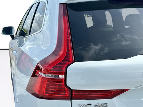 Used 2021 Volvo XC60 T5 Inscription w/ Protection Package Premier FWD image 32