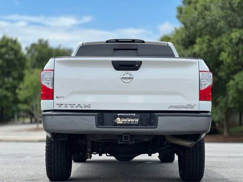 Used 2019 Nissan Titan PRO-4X AWD/4WD image 6