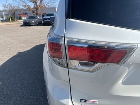 Used 2014 Toyota Highlander Limited image 10