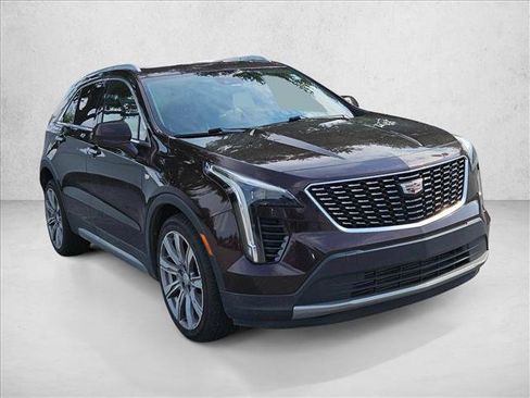 Used 2020 Cadillac XT4 Premium Luxury FWD image 3