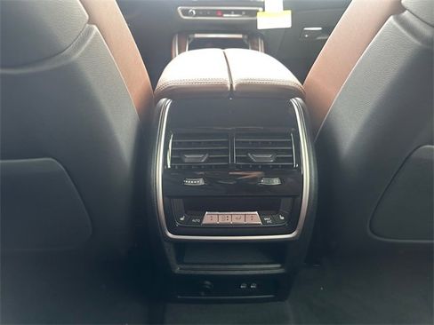 New 2026 BMW X5 xDrive40i w/ Climate Comfort Package image 21
