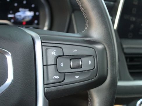 Used 2023 GMC Yukon XL SLT w/ SLT Premium Package AWD/4WD image 17