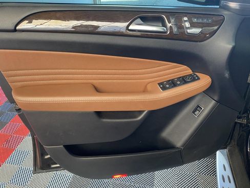 Used 2019 Mercedes-Benz GLE 43 AMG 4MATIC Coupe w/ Premium 3 Package image 19