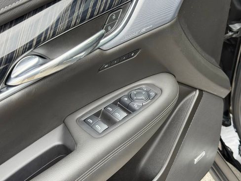Certified 2024 Cadillac XT6 Premium Luxury w/ LPO, Floor Liner Package AWD/4WD image 20