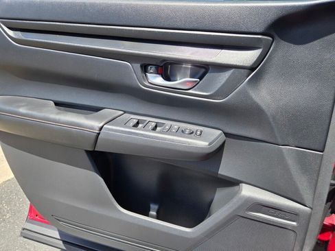 Certified 2025 Honda CR-V Sport image 22