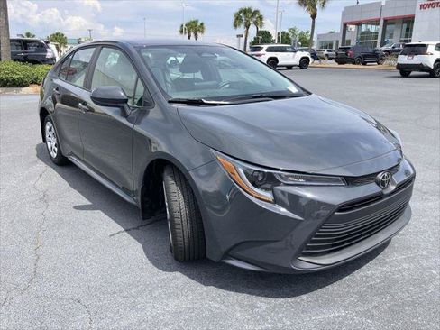 Certified 2025 Toyota Corolla LE FWD image 7