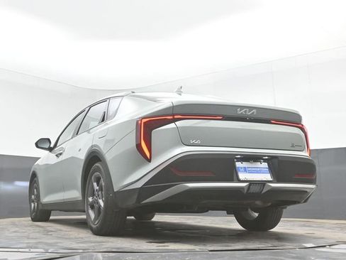 Used 2025 Kia K4 FWD image 43