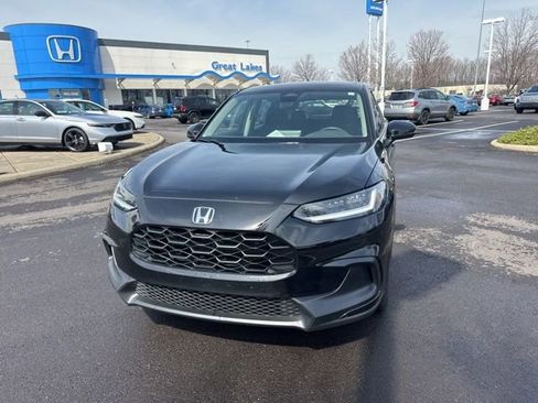 Used 2025 Honda HR-V LX image 2