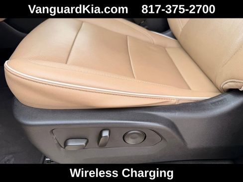 Used 2024 Chevrolet Suburban Premier AWD/4WD image 14