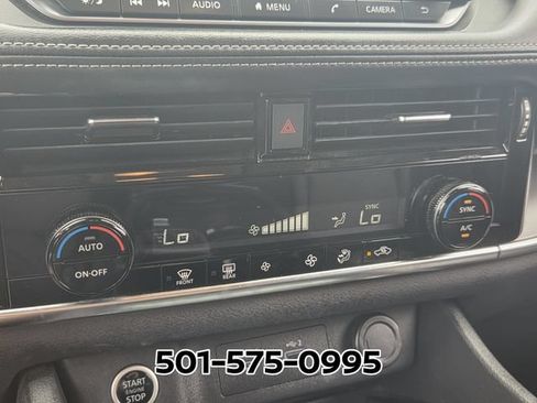 Used 2021 Nissan Rogue SV FWD image 22