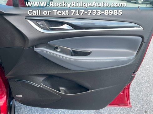 Used 2024 Buick Enclave Premium image 36