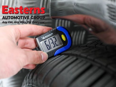 Used 2005 Mercedes-Benz SL 500 image 40