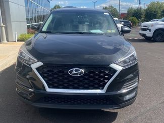 Used 2019 Hyundai Tucson SE video 2