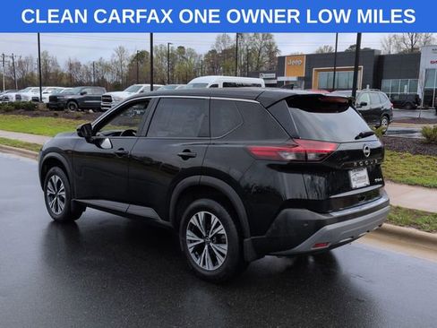 Used 2023 Nissan Rogue SV image 11