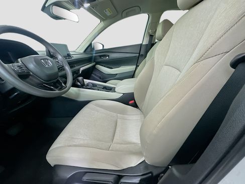Used 2025 Honda Accord LX image 13