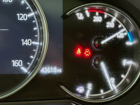 Used 2022 MAZDA CX-9 Carbon Edition image 9