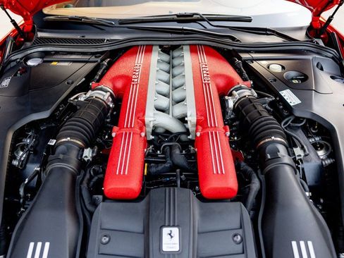 Used 2015 Ferrari F12 Berlinetta image 15