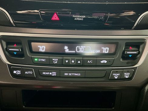 Used 2021 Honda Passport Sport image 11