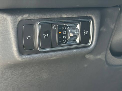Used 2025 Lincoln Aviator Reserve w/ Equipment Group 201A AWD/4WD image 24