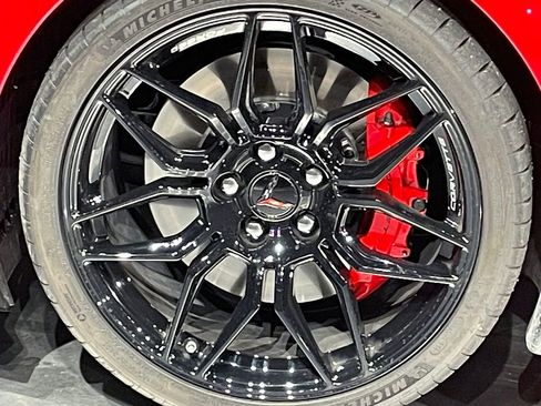 Used 2024 Chevrolet Corvette Z06 RWD image 14