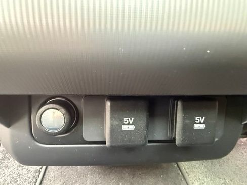Used 2020 Land Rover Range Rover Sport HSE AWD/4WD image 31
